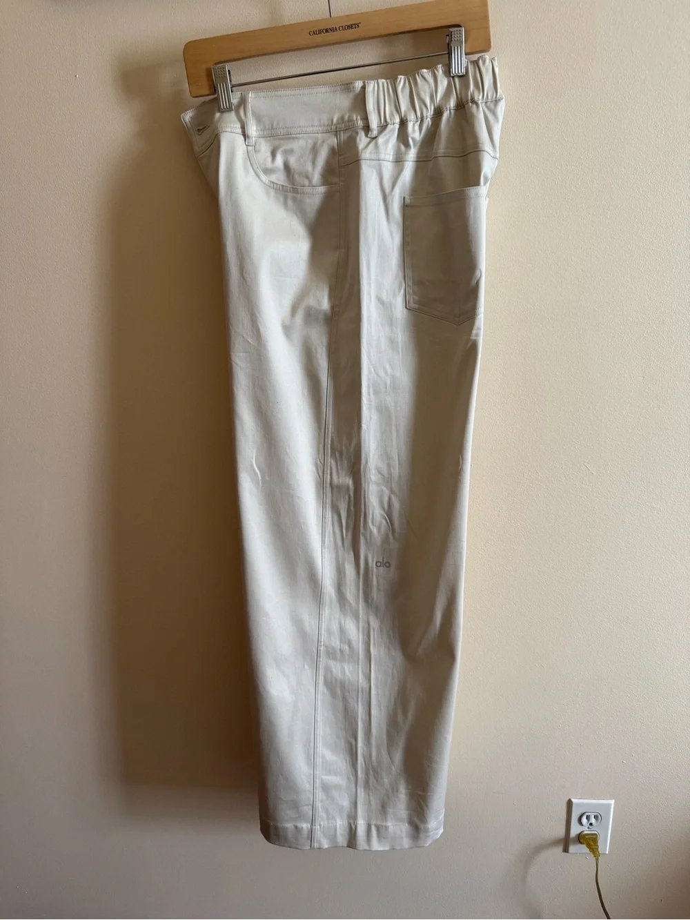 ALO Yoga Cream High-Waist Wide-Leg Trousers